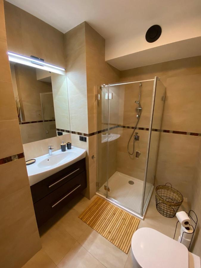 Secret Apartments Chelmska 55M2 Varşovia Exterior foto