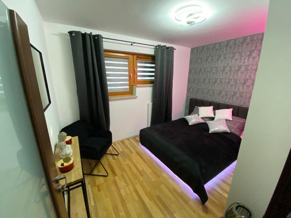Secret Apartments Chelmska 55M2 Varşovia Exterior foto