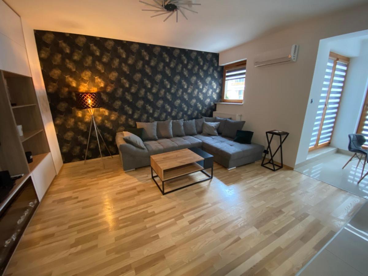 Secret Apartments Chelmska 55M2 Varşovia Exterior foto